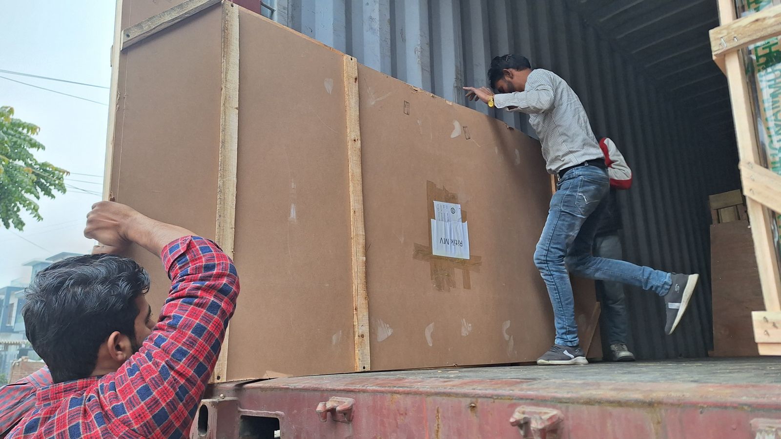 46c8d3a0-3905-4d68-962d-c97e6678b462